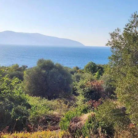 דירה Sea-view Flat With Swimming Pool